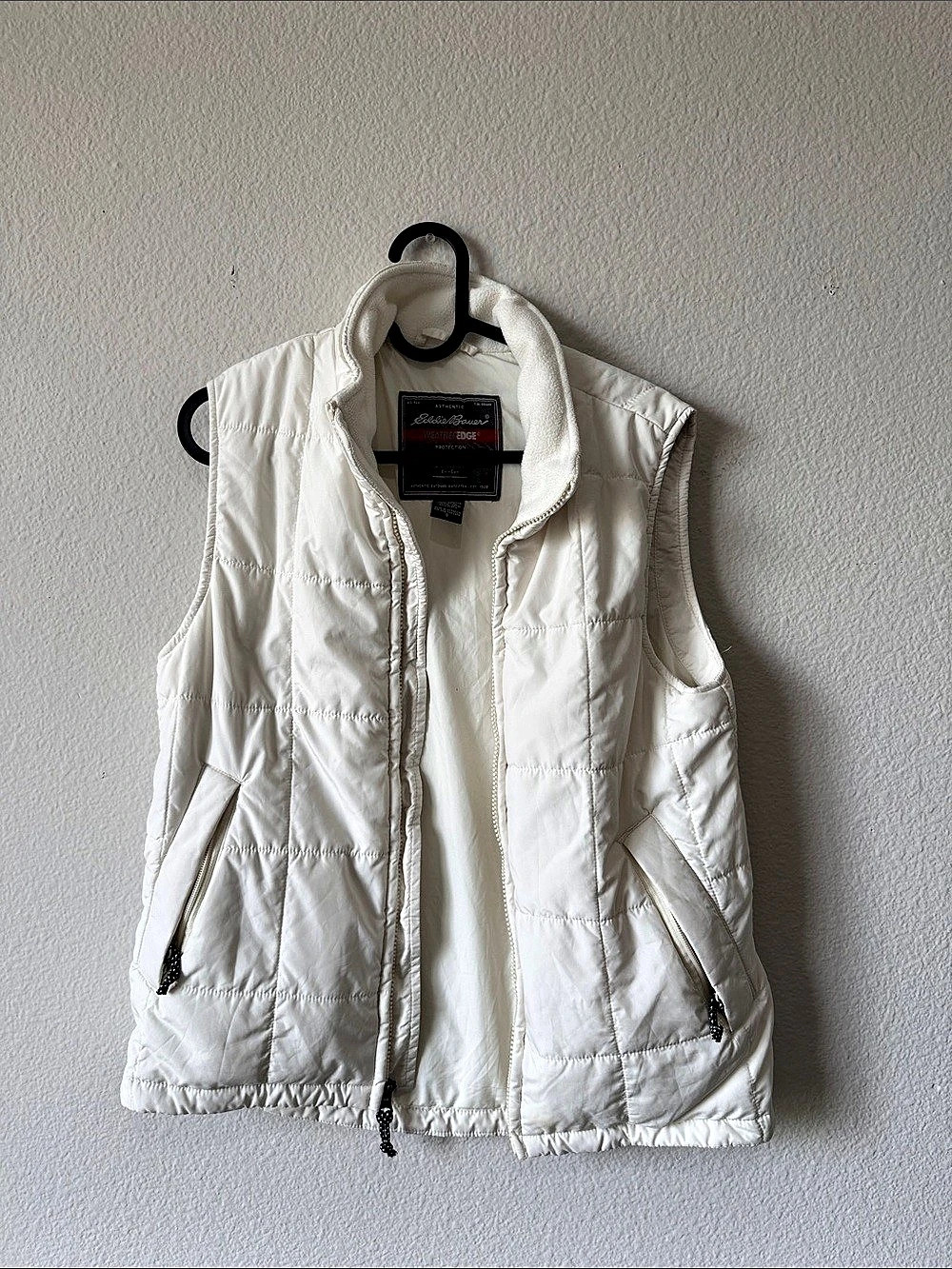 Eddie Bauer Quilted WeatherEdge Vest in White Size Small
